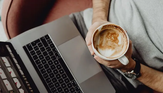 coffee, cup, computer, home, laptop, macbook, technology, office, coffee cup, business, designer, work, man, casual
