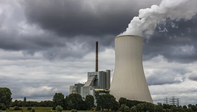 power plant, cooling tower, coal-fired power station, chimney, electricity, environment, technology, industrial plant, environmental pollution, factory, steam, clouds, power supply, nature, power generation, energy generation, environmental protection