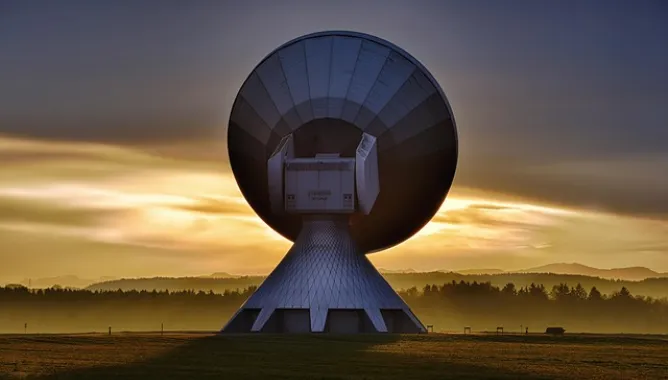 raisting satellite, reception, signal, ground station, earth station, telecommunication, parabolic mirrors, television reception, antenna, satellite dishes, satellite broadcasting, structure, fog, mist, landscape, signal, signal, signal, telecommunication, telecommunication, telecommunication, telecommunication, telecommunication, antenna, antenna