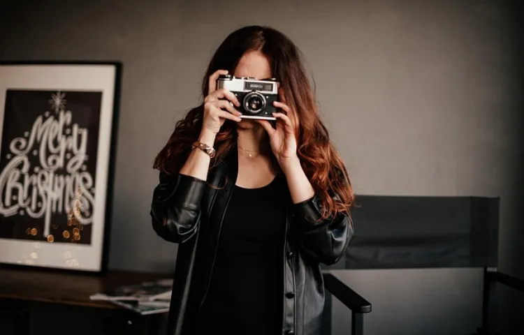 girl, camera, photography, woman, female, photographing, taking picture, picture, photograph, portrait